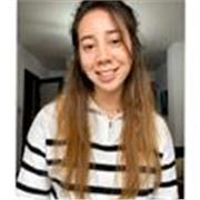 Hola! Me encanta la biología y puedo enseñarte todos los conocimientos que sé! 
También puedo dar clases de italiano. 