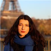 j'enseigne le français aux élèves de collège et lycée