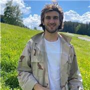 Laureato magistrale in scienze agrarie e borsista nel dipartimento di entomologia Unimi offre lezioni di biologia