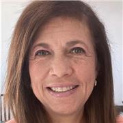 Profesora de comunicación empresarial y responsabilidad social, comunicaciones integradas. de marketing, metodología de investigación y tutorías