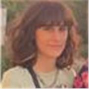 Profesora de inglés imparte cursos para estudiantes de ESO y bachillerato. También otras asignaturas