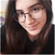Diplomata al liceo linguistico con certificazione C1 offre ripetizioni a studenti di elementari, medie e liceo