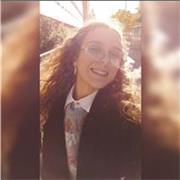 Laureata in psicologia che aiuta nei compiti o aiuta in varie materie principalmente medie e elementari