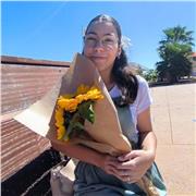 Puedo dar clases adaptadas a todos los niveles de niño, soy muy organizada, respetuosa, amable y adoro a los niños, el sueño que tengo es poder ser educadora.