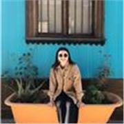 Profesora nativa de inglés con un máster en enseñanza de inglés para adultos y niños