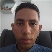 Docente especializado en clases para niños y jóvenes