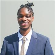 Prof à domicile donnant des cours et propose des sessions d’aide aux devoirs pour primaire et secondaire