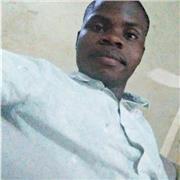 Experienced tutor of English willing to help learners