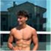 personal trainer formato che vi darà il massimo rendendo i vostri ambienti sportivi più entusiasmanti