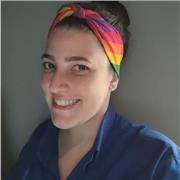 Professora de História e Inglês, ensino para crianças do Fundamental II e Ensino Médio