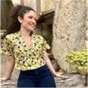 Sono una traduttrice e interprete en > ita, ita > en e impartisco lezioni di Inglese