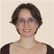 Etudiante en psychologie, je propose des cours de soutien scolaire de la primaire au lycée.