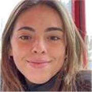 Doy clases de apoyo general para niños en 1º, 2º y 3º de la ESO y también clase de primaria. Me llamo Sara y tengo 24 años