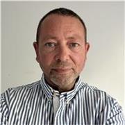 Experienced communication tutor helping students and professionals build confident, clear English skills 