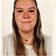 Estudiante universitaria en inglés imparte clases para todos los niveles. 