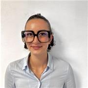 Passionnée par les langues et motivée à transmettre l’anglais de façon ludique et accessible, j’aide les collégiens à progresser.
