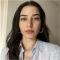 Yoga eğitmeniyim; derslerim her seviyeye uygun, hareket, nefes, güç, esneklik ve beden farkındalığı odaklıdır.