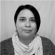 Profesora de tecnología para niños de todas las edades