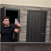 Diplomato pochi mesi fa, sto studiando presso l’Università degli studi di Torino la facoltà di giurisprudenza, offro ripetizioni della mia lingua madre!