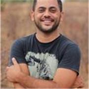 Dou aulas de química para jovens adolescentes e adultos ,tenho muito amor por o que faço