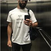 Doy clases y asistencia a personas que necesitan comunicarse y expresarme básicamente o un poco más avanzado.