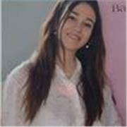 Passionnée par le français, certifiée du projet Voltaire.