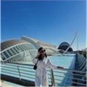 Tengo experiencia enseñando inglés a niños de 5-9 años. Tengo mucha paciencia a la hora de enseñarles, los trato con amor y cariñO