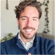 Psicologo y profesor Universitario con 3 años de experiencia  brindando clases virtuales y presenciales.