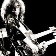 Insegnante di chitarra impartisce lezioni