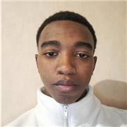 Professeur particulier donne des cours aux élèves