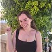 Profesora de Lengua Castellana y Literatura apta para todas las edades y niveles. Imparte clases de forma online.
