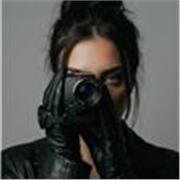 Professeur polyvalente motivée accompagnement personnalisé tous niveaux scolaires 