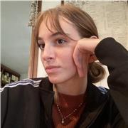 Ciao! Sono una studentessa di giurisprudenza, diplomata al liceo classico, offro ripetizioni e aiuto compiti.