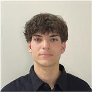 Estudiante de 1º de Ingeniería Industrial y ADE en ICAI, graduado del bachillerato internacional (IB)