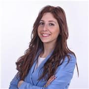 Professoressa a contratto presso la scuola secondaria di I e II grado impartisce lezioni di Chimica, Biologia, Scienze