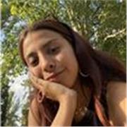 Profesora de inglés particular. Enseñó inglés de una forma divertida porque me apasiona el idioma y trato de enseñarlo como me hubiese gustado que me lo enseñaran