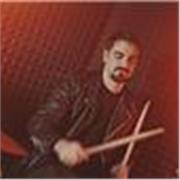 Batterista professionista impartisce lezioni di batteria per principianti ed allievi intermedi