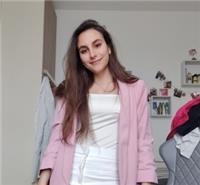Laureanda in medicina e chirurgia offre lezioni di matematica, scienze, aiuto compiti