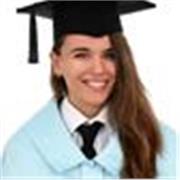 Profesora de inglés imparte clases a todas las edades