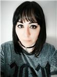 Soy traductora e intérprete de inglés y alemán. doy clases de ambos idiomas y otros idiomas a distintos niveles 