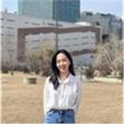English teacher with a Pedagogy degree based in Potsdam offers interactive online lessons for children