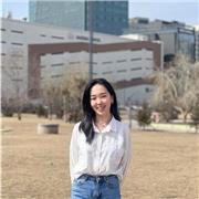 English teacher with a Pedagogy degree based in Potsdam offers interactive online lessons for children