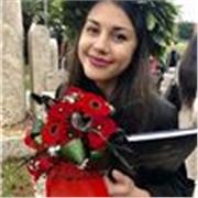 disponibilità a seguire studenti e studentesse nello svolgimento dei compiti