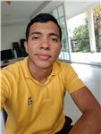 Estudiante de filosofía, analista, enseñaré a los estudiantes dispuesto aprender y mejorar sus habilidades académicas