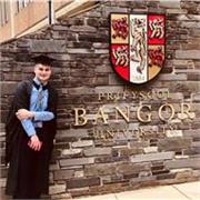 I give 1-1 lessons for beginners of acoustic guitar, I am excited to teach and have taught in primary schools from a young age. 