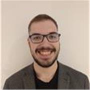 Profesor de Geografía, Historia e Historia del Arte con experiencia docente y como guía turístico