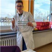 Erfahrener Schüler bietet Nachhilfe in Mathe an