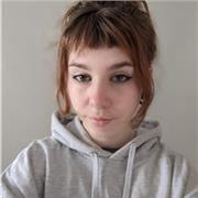 Étudiante en dessin a l'académie des Beaux-Arts, je propose des cours de dessin, d'art plastique & d'atelier