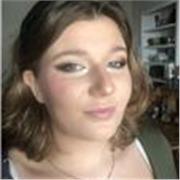 Studentessa universitaria di Torino impartisce lezione di tedesco e inglese