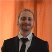 Laureato in culture digitali e della comunicazione offre lezioni di matematica per studenti delle elementari e delle medie